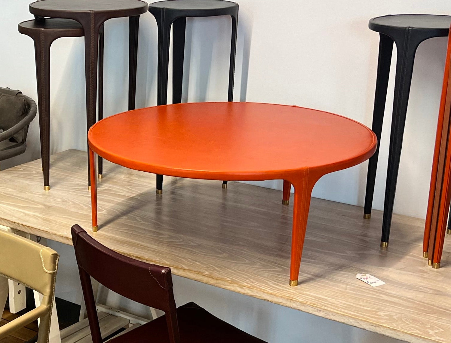 WISP COFFEE TABLE 28" - paprika