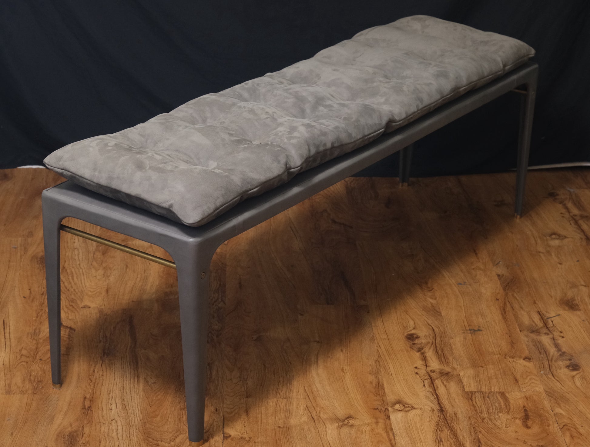 WISP BENCH - oyster