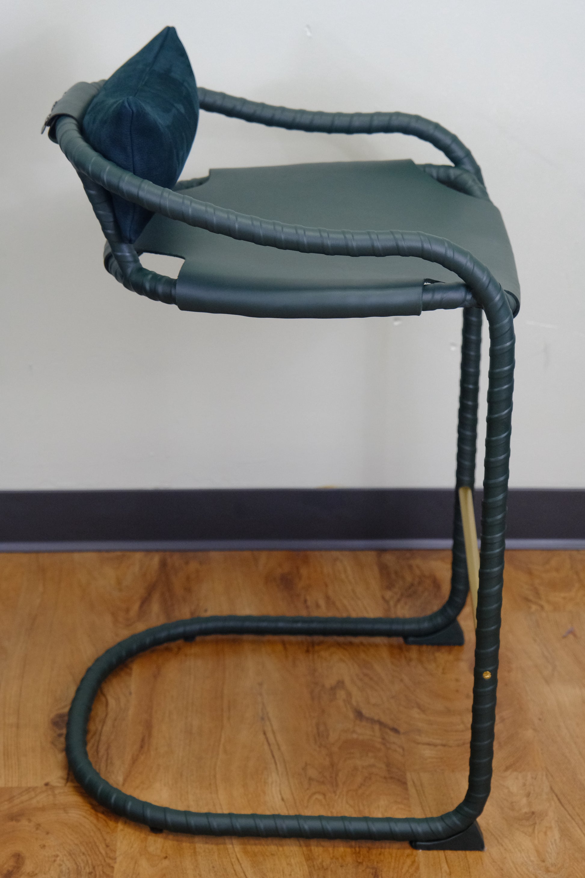 CARIBOU BAR STOOLS - ivy