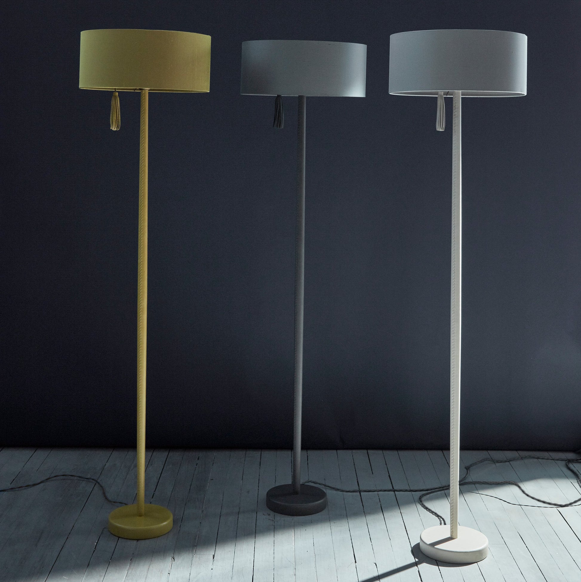 SUNGAYA FLOOR LAMP - putty (workroom)